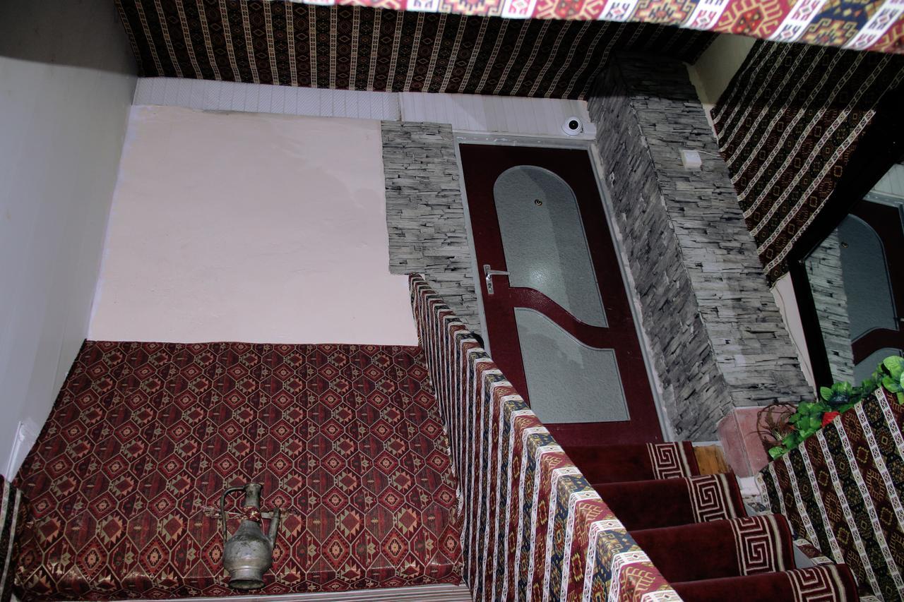 Cth-Baku-Hostel Exteriör bild